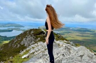 Wondering about the Greatness Wins returns policy and how to wash Greatness Wins clothes? Read my Greatness Wins review where I give you all the details and a 25% off Greatness Wins promo code.