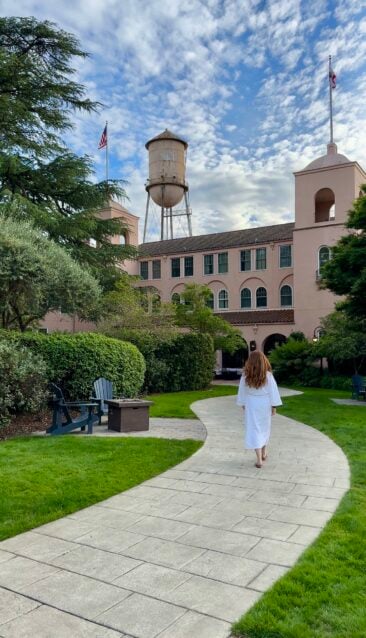 Fairmont Sonoma Mission Inn & Spa review featuring the luxury resort in Sonoma wine country with geothermal pools, spa pools, cozy rooms, and romantic hotel details