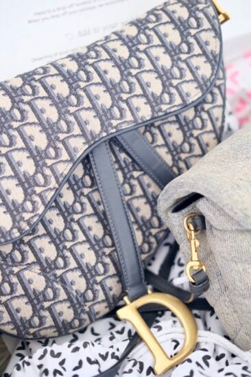 My honest Vivrelle Review shares how the luxury membership works, my favorite designer handbags, membership tiers, and code LORNARYAN for your first month free.