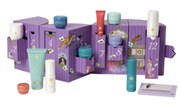 The Sephora advent calendar for 2026 is here! As usual, the Sephora holiday advent calendar is packed full of amazing products at an incredible price. Find the top advent calendars at Sephora in this blog post.